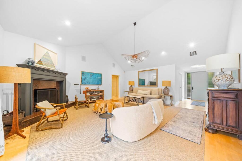 Venice With Game Room, Theater, Pool And * Los Angeles